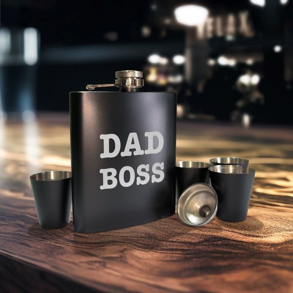 Набір чорна фляга з чарками "Dad boss" , Крафтова коробка BD-FLASK-290 фото