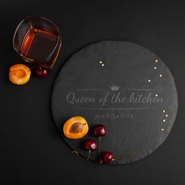 Піднос з сланцю "Queen of the kitchen" 24 см персоналізована BD-sl-05 фото