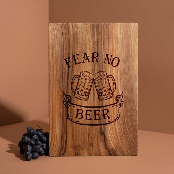 Доска разделочная M "Fear no beer" из ореха BD-wd-108 фото